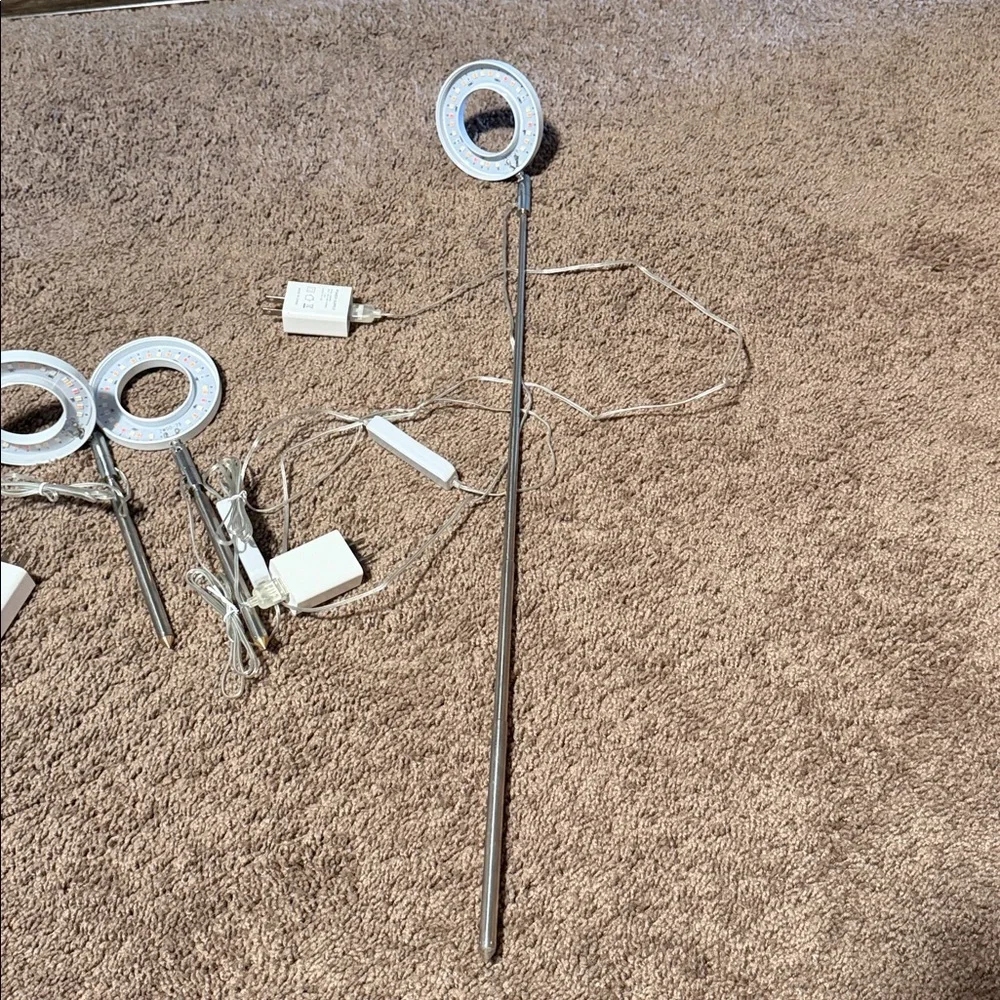 Adjustable Grow Lights Set (all 3) with 3 settings - Picture 2 of 2